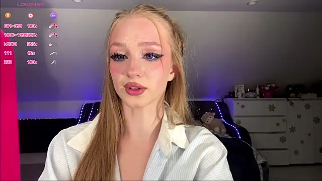 Anika Socutehe online show from 07/17/26, 09:41