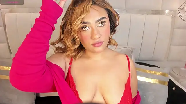 Snapshot of angueljonnes chatting on 03/03/26, 04:40 angueljonnes online show from 03/03/26, 04:40