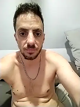 Snapshot of hommebi64 chatting on 03/02/26, 09:16 hommebi64 online show from 03/02/26, 09:16