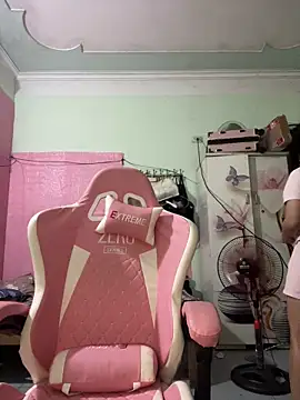 Leeeeiu online show from 05/10/26, 04:01