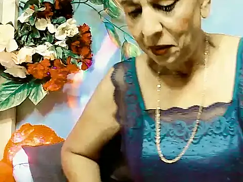 Snapshot of Hot_queen58 chatting on 05/21/26, 06:15 Hot queen58 online show from 05/21/26, 06:15