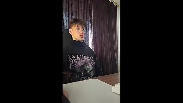 Snapshot of Huly_Entertainment chatting on 02/28/26, 11:33 Huly Entertainment online show from 02/28/26, 11:33