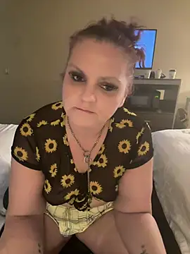 Snapshot of LoveMohr24 chatting on 03/01/26, 06:43 LoveMohr24 online show from 03/01/26, 06:43