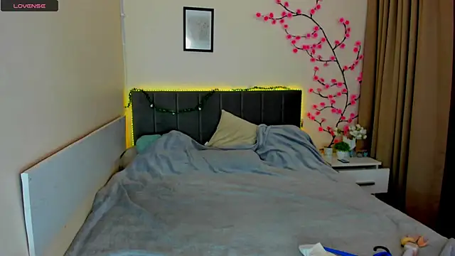 DellaRows online show from 05/28/26, 05:49
