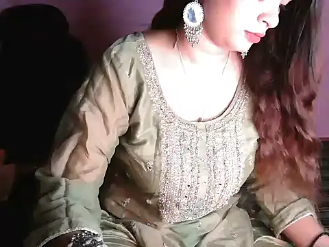 Snapshot of Niya_thakur chatting on 07/06/26, 05:37 Niya thakur online show from 07/06/26, 05:37