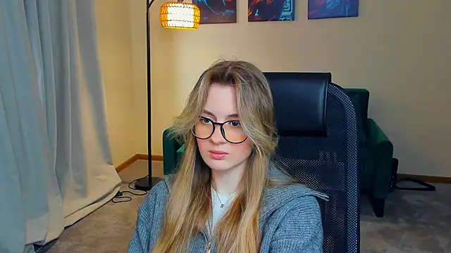 Snapshot of DortheaHupy chatting on 03/01/26, 07:32 DortheaHupy online show from 03/01/26, 07:32