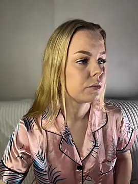 Divine Caress online show from 03/27/26, 09:14