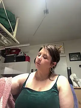 bratbabyannax online show from 03/26/26, 10:32