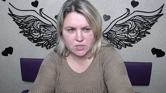 Snapshot of VickyRobins chatting on 03/03/26, 09:59 VickyRobins online show from 03/03/26, 09:59