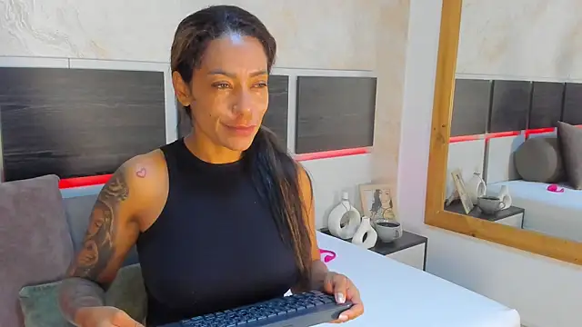 Natalia Cruzz online show from 03/30/26, 06:09