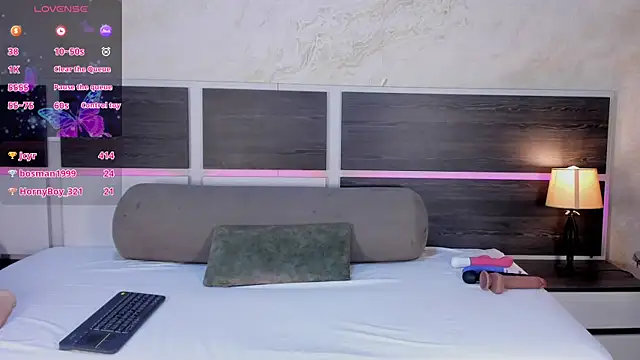 Snapshot of Natalia_Cruzz chatting on 04/26/26, 10:13 Natalia Cruzz online show from 04/26/26, 10:13