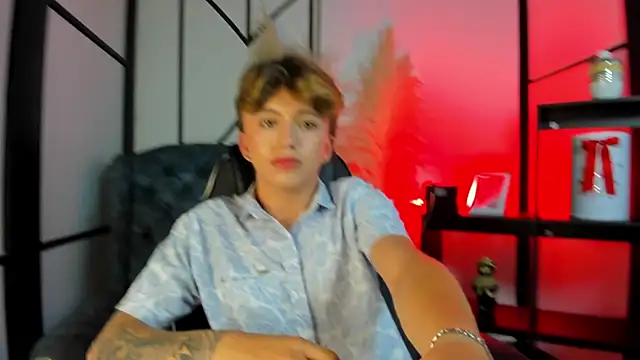 Snapshot of ManuelPiper_ chatting on 03/01/26, 09:06 ManuelPiper online show from 03/01/26, 09:06