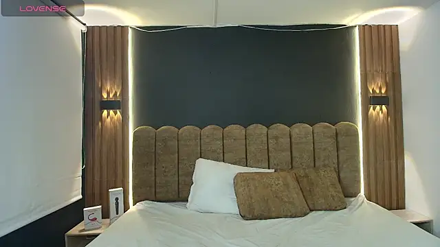 AmbarLee  online show from 03/18/26, 12:08