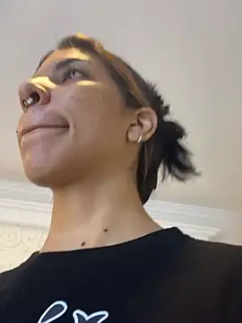 VioletaHills  online show from 04/16/26, 12:17