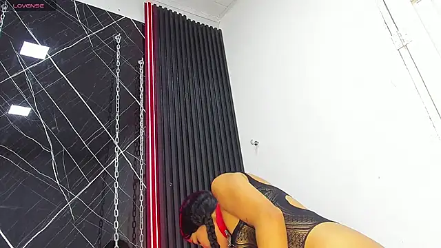 Snapshot of Megan_Duskk chatting on 04/05/26, 03:09 Megan Duskk online show from 04/05/26, 03:09