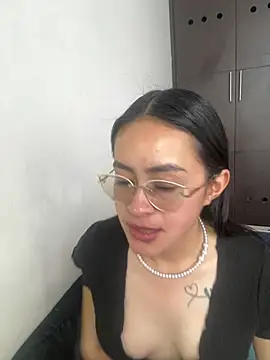 Anni Rose online show from 03/17/26, 12:19