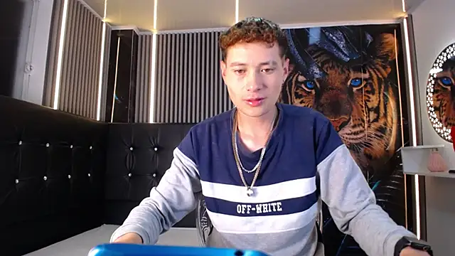  Santi2 online show from 03/04/26, 08:59