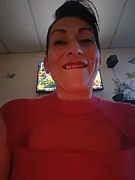 Snapshot of Lucia_Rios chatting on 07/16/26, 11:22 Lucia Rios online show from 07/16/26, 11:22