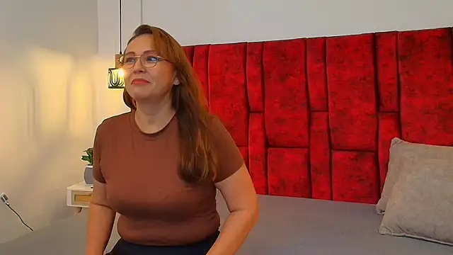  Monaliza  online show from 05/25/26, 12:33