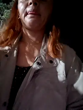 Snapshot of andruscatrina chatting on 03/03/26, 03:23 andruscatrina online show from 03/03/26, 03:23