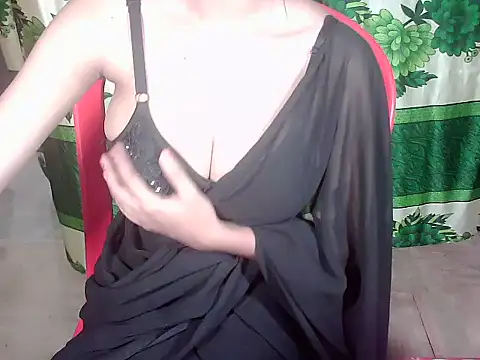 Snapshot of hot-_girls chatting on 06/23/26, 03:21 hot- girls online show from 06/23/26, 03:21