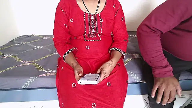 Snapshot of Miss_Sanika chatting on 07/04/26, 06:19 Miss Sanika online show from 07/04/26, 06:19