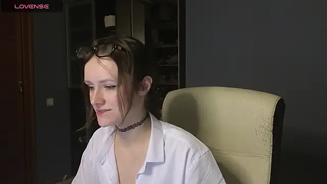 Tender Swan online show from 03/13/26, 10:05