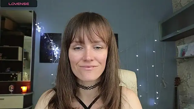 Tender Swan online show from 05/18/26, 09:15