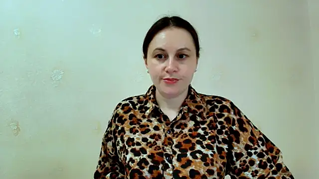 Inessa beauty online show from 03/28/26, 03:55