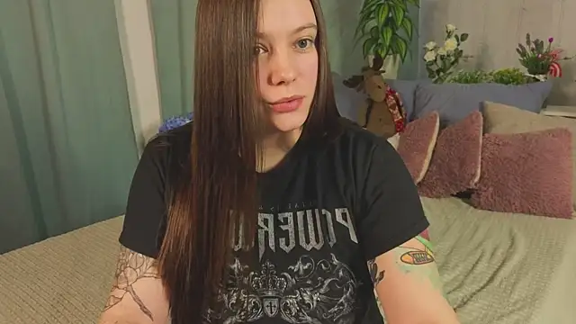 Snapshot of SauvageBirdy chatting on 03/01/26, 02:19 SauvageBirdy online show from 03/01/26, 02:19