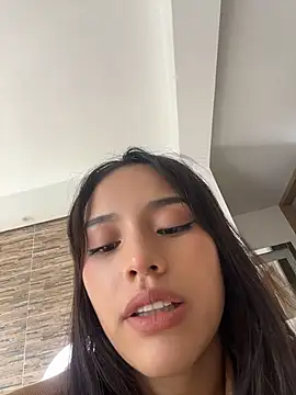 Snapshot of Mia-villalobos chatting on 05/20/26, 02:12 Mia-villalobos online show from 05/20/26, 02:12