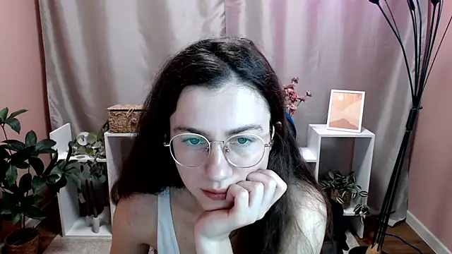 MistyBree online show from 05/22/26, 08:21