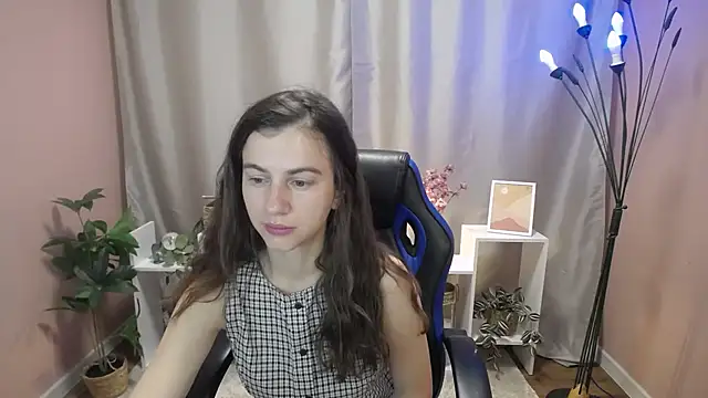 MistyBree online show from 07/15/26, 08:19