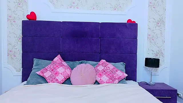 RaysaDrake online show from 04/15/26, 03:57