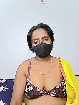 Snapshot of misti-boudii chatting on 06/10/26, 03:22 misti-boudii online show from 06/10/26, 03:22