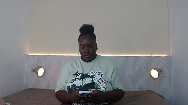 sophie blake1 online show from 04/07/26, 08:42