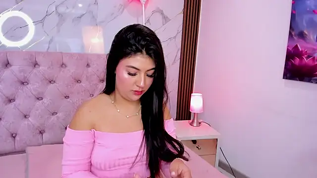 AbrilQuintana  online show from 03/26/26, 12:00