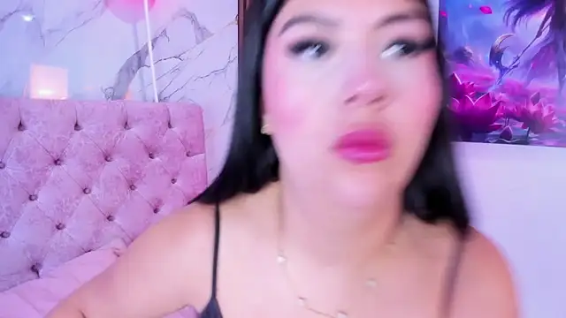 AbrilQuintana  online show from 04/17/26, 11:13