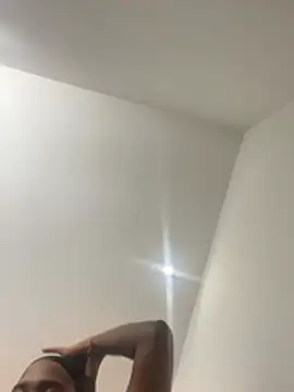 Emi rousse online show from 03/28/26, 01:00