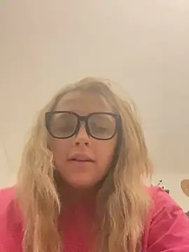 imkhloe online show from 02/28/26, 11:28