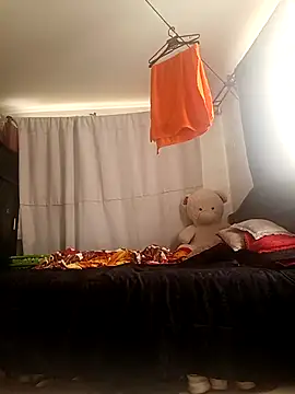 solopetalo online show from 04/06/26, 06:42