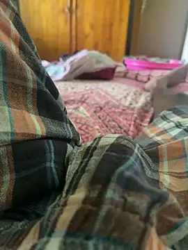 Snapshot of DimuthuBoy chatting on 03/01/26, 09:00 DimuthuBoy online show from 03/01/26, 09:00