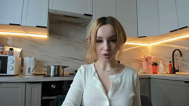 LinaKunilina online show from 03/02/26, 08:32