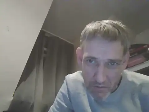 DOUBLETROUBLE7773 online show from 03/25/26, 12:16