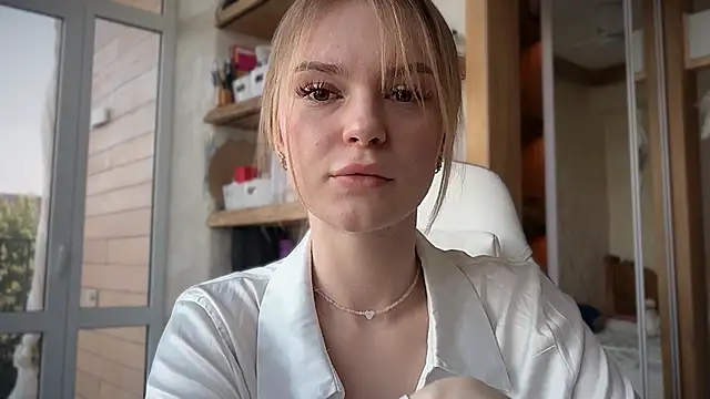 cyberl0ve  online show from 04/11/26, 01:15