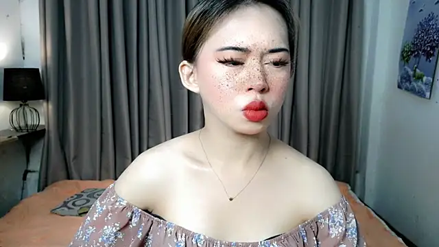 Seductive sophie online show from 05/25/26, 03:01