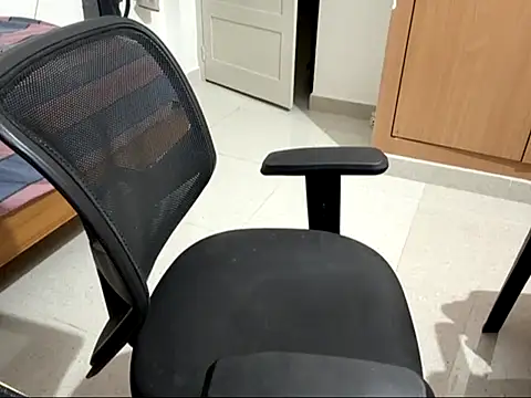 kratosTheHunk online show from 05/28/26, 05:43
