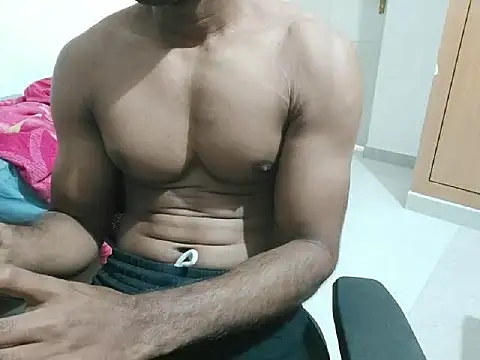 Snapshot of kratosTheHunk chatting on 07/01/26, 12:07 kratosTheHunk online show from 07/01/26, 12:07