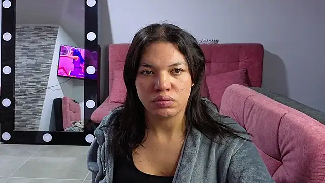 Snapshot of ashley-midnight chatting on 03/12/26, 12:50 ashley-midnight online show from 03/12/26, 12:50