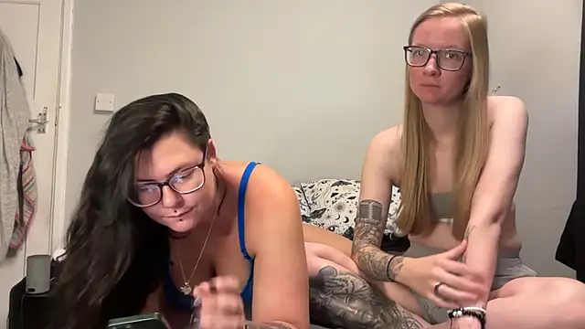 XJasmin0402X online show from 06/27/26, 11:37
